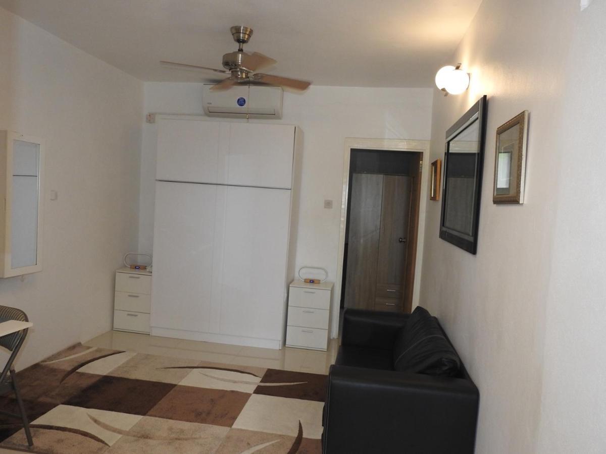 Belview Apartments Belmont Екстериор снимка