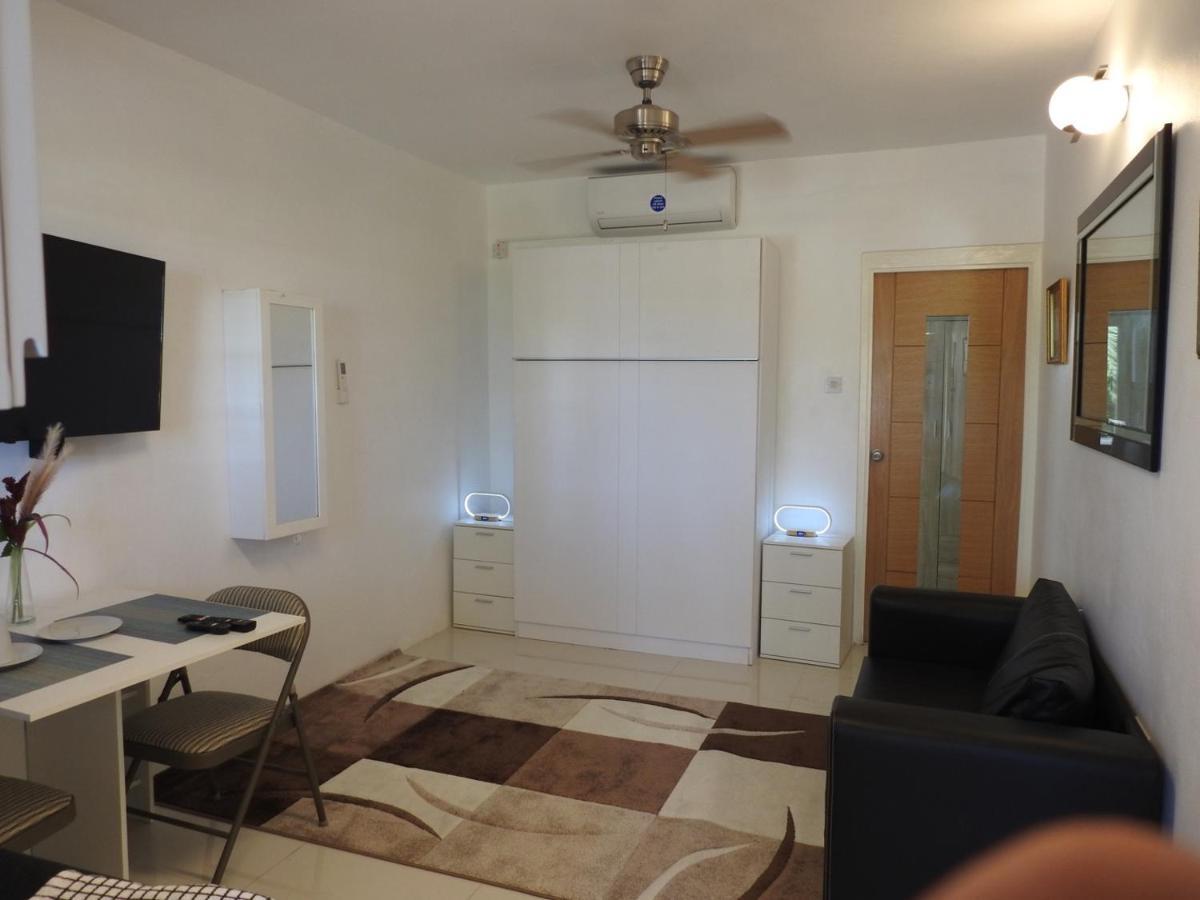 Belview Apartments Belmont Екстериор снимка
